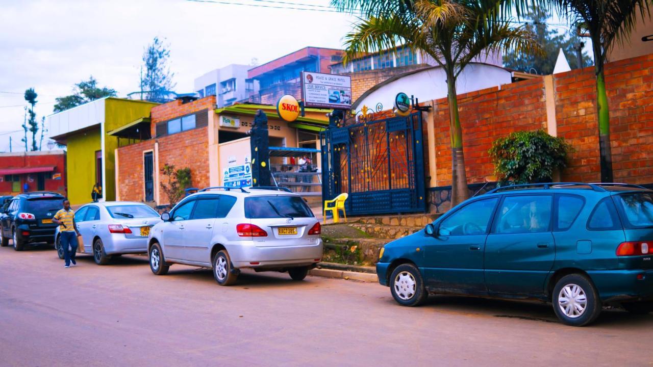 Peace & Grace Motel Kigali Exteriör bild